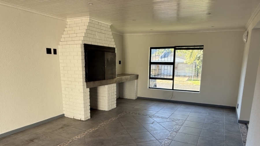 3 Bedroom Property for Sale in Morgenster Western Cape
